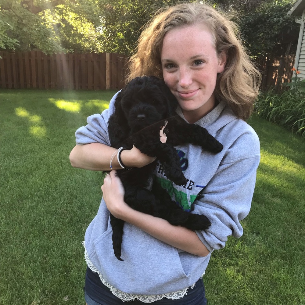Meet your Posher, Olivia